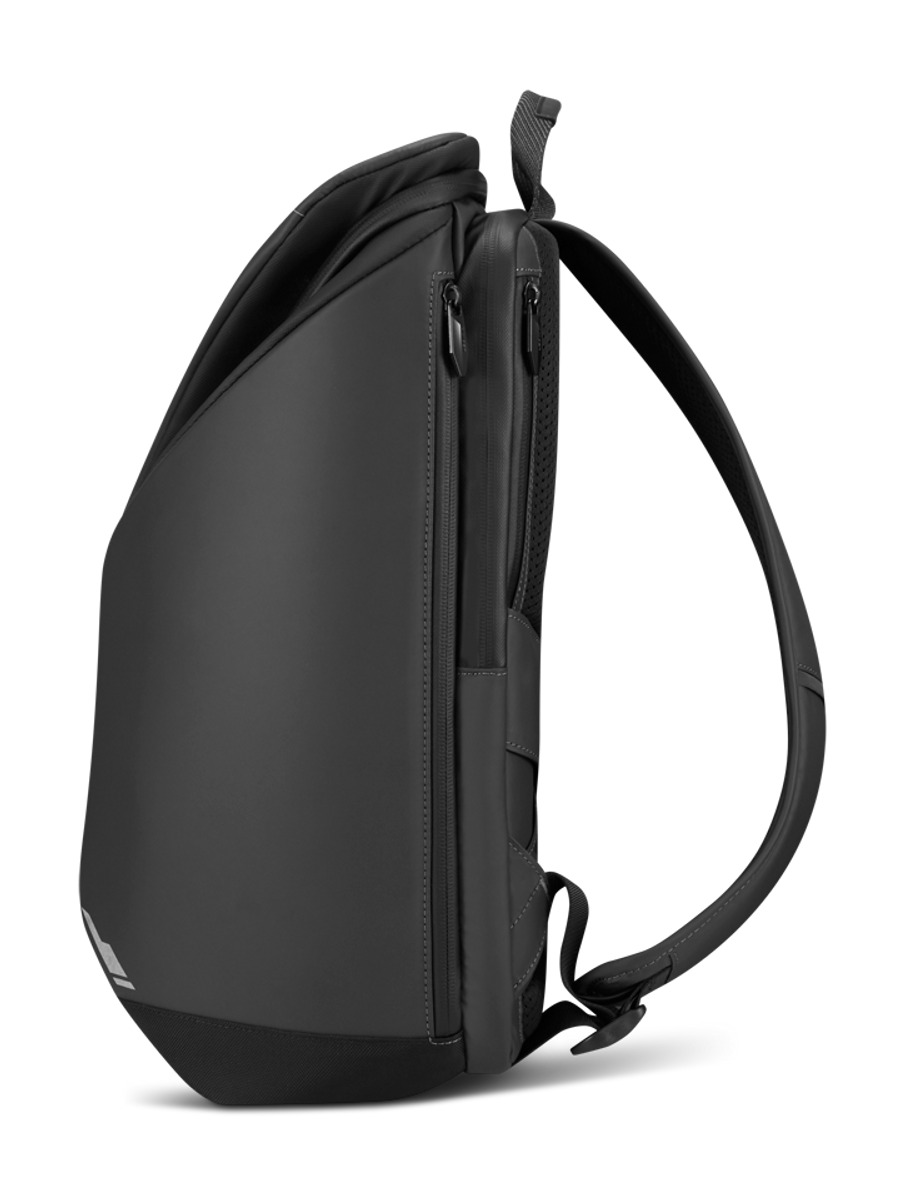 Lenovo Legion 16-inch Armored Gaming Backpack GB900 Black מבט נוסף